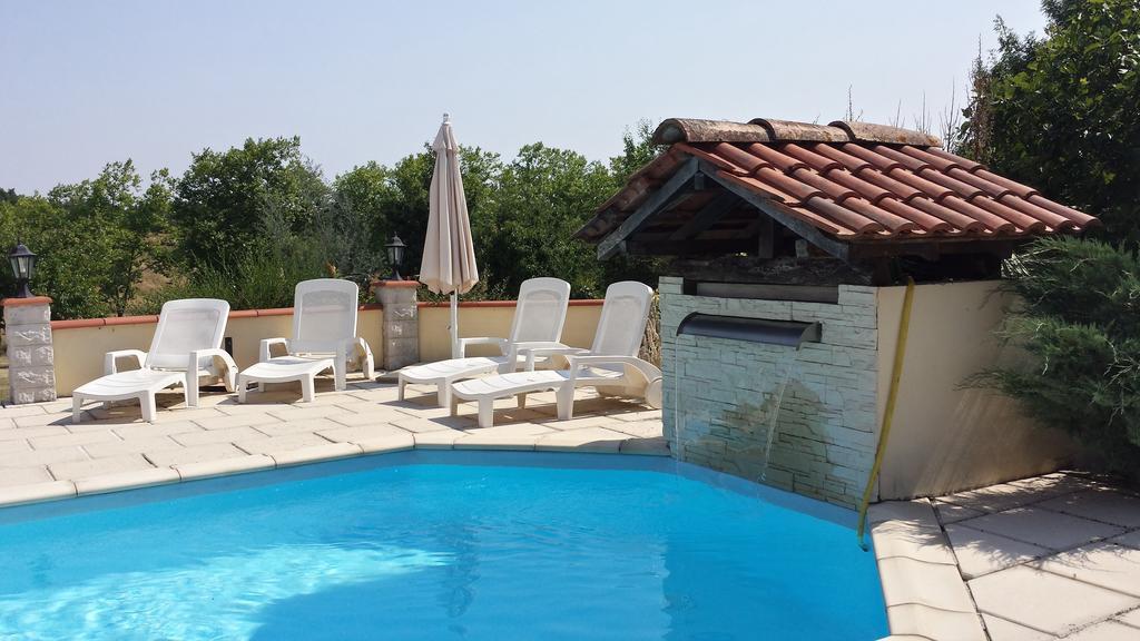 Les Tilleuls Bed & Breakfast Saint-Pé-Delbosc Dış mekan fotoğraf