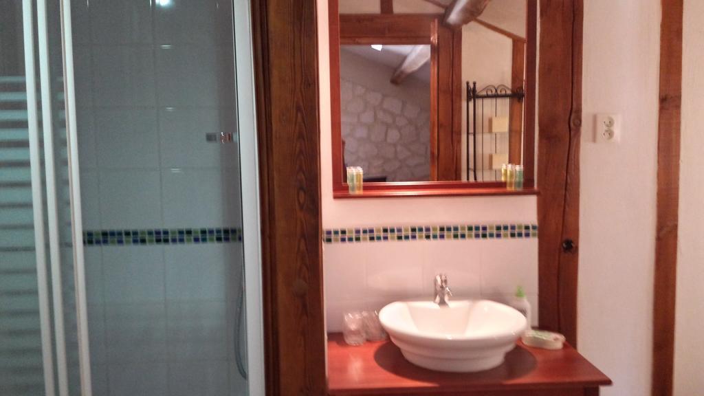 Les Tilleuls Bed & Breakfast Saint-Pé-Delbosc Dış mekan fotoğraf