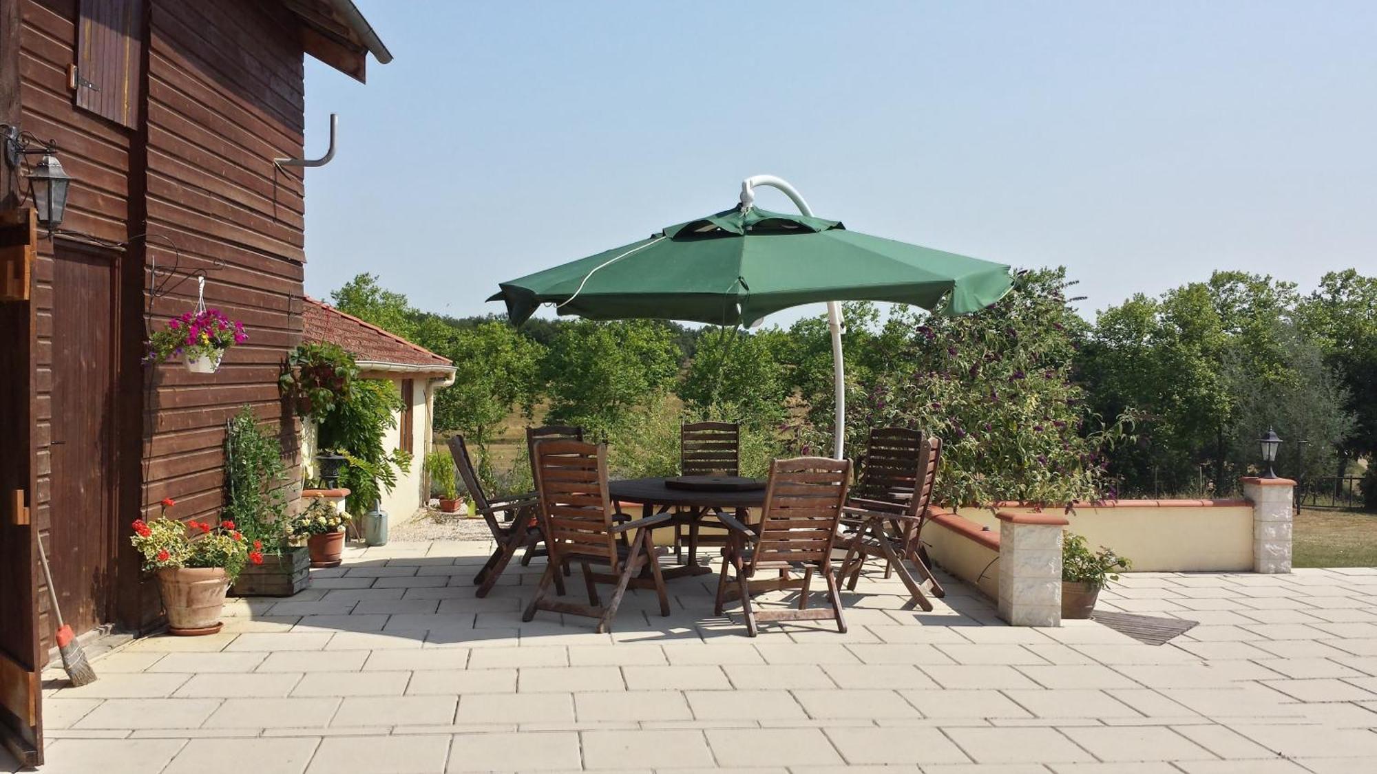 Les Tilleuls Bed & Breakfast Saint-Pé-Delbosc Dış mekan fotoğraf
