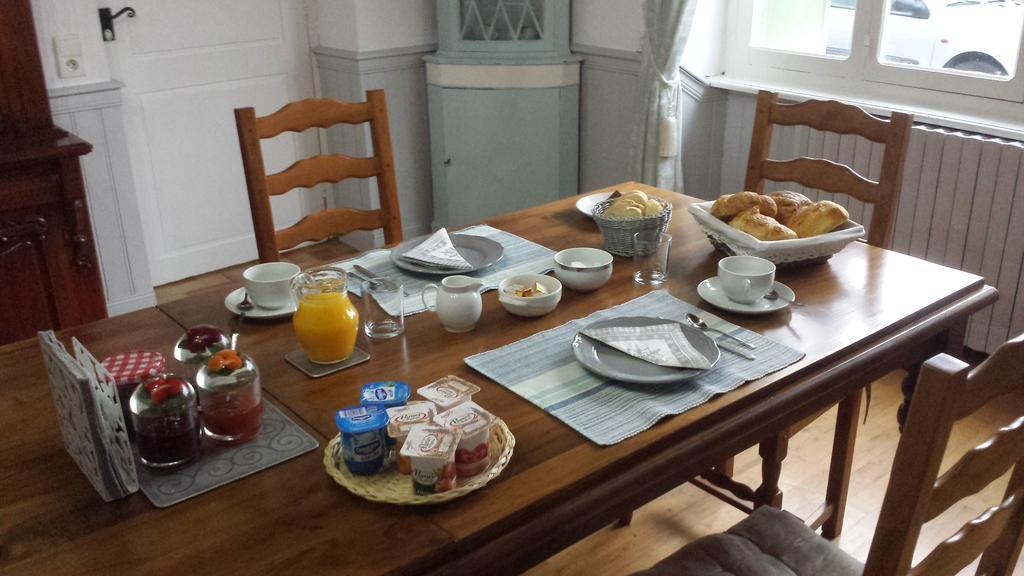 Les Tilleuls Bed & Breakfast Saint-Pé-Delbosc Dış mekan fotoğraf