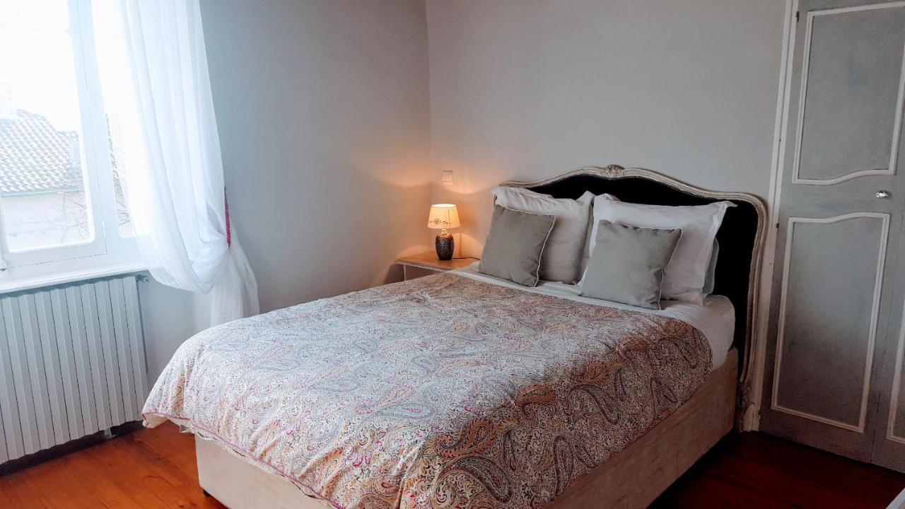 Les Tilleuls Bed & Breakfast Saint-Pé-Delbosc Dış mekan fotoğraf
